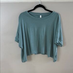 Oversized slightly cropped teal tee